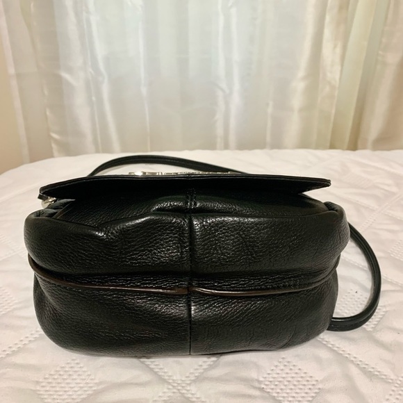 B. Makowsky cross body. - Picture 5 of 10